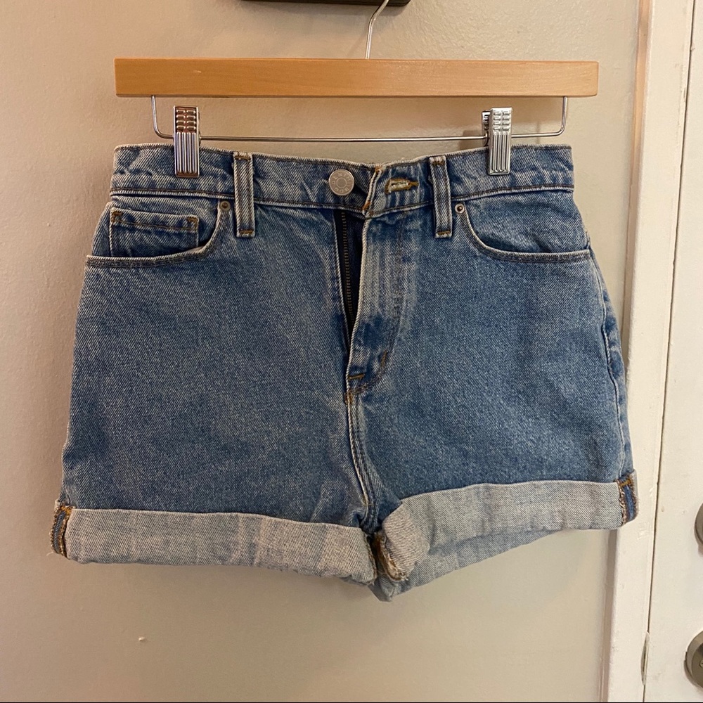 UO BDG Shorts (Size 25)